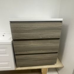 30” Vanity Cabinet To The Floor 