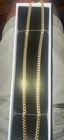 14k gold bonded Cuban link chain