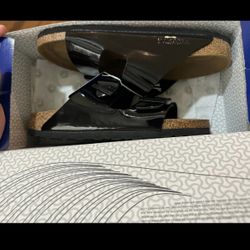 New Birkenstock Arizona Size 8 