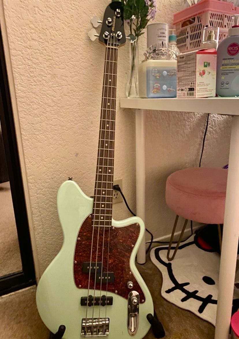 ⚡️🎸 Ibanez Mint Green Electric Bass Guitar 🎸⚡️