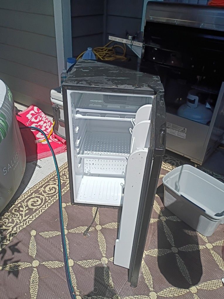 Little refrigerator