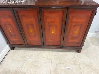 Solid wood cabinet 53x34