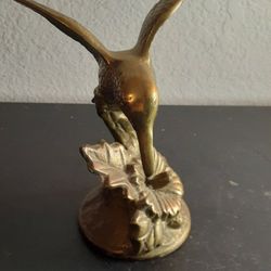 EXQUISITE VTG Solid Brass 6" Humming Bird with Floral Sculpture.
