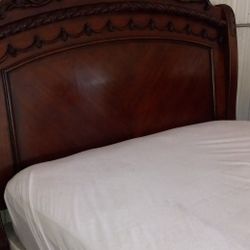 Beautiful Queen Sleigh Bedroom Set by Ashley Northshore 
