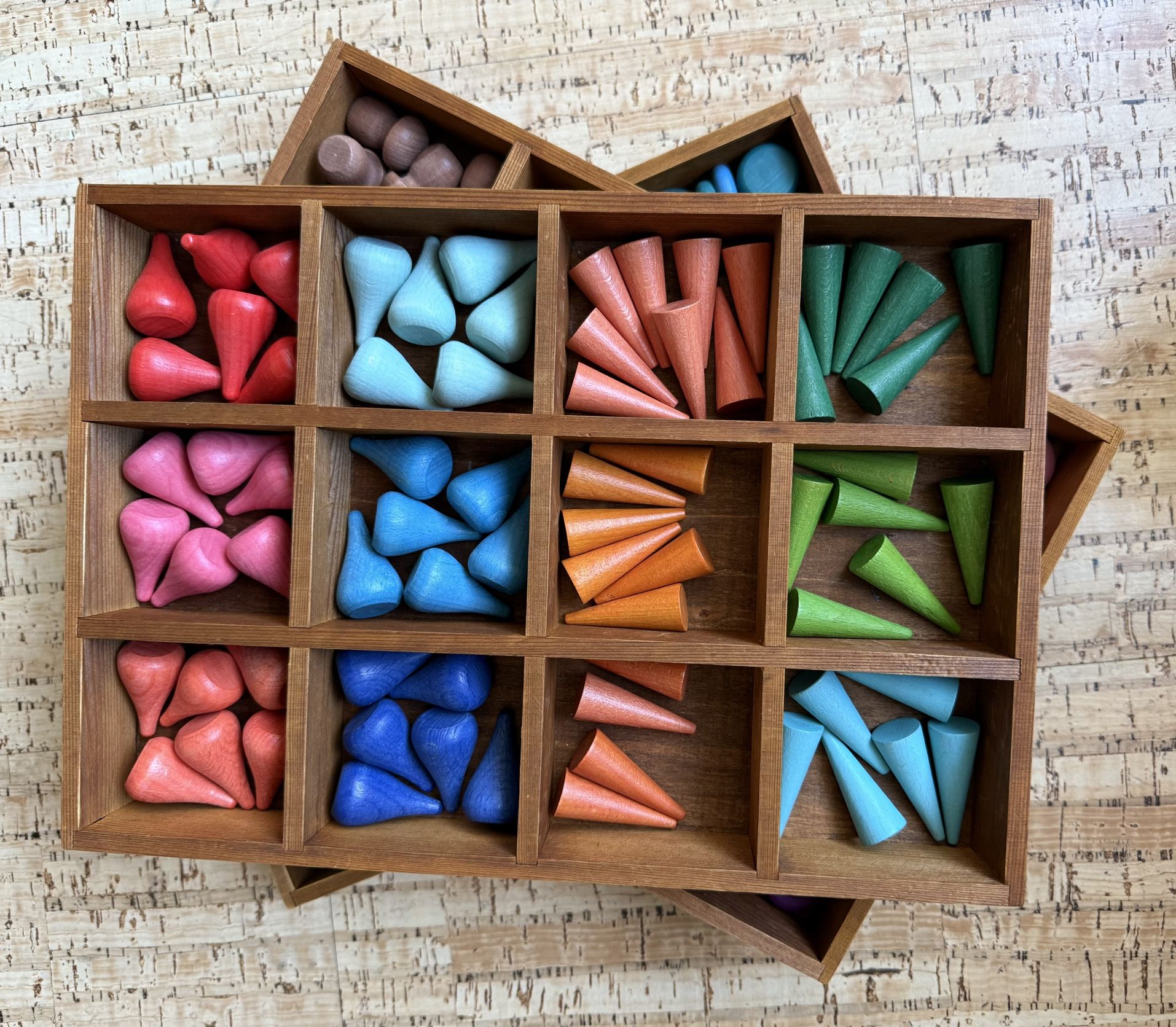 Mandala Set In Three Wooden Trays Grapat Style