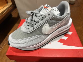 Nike LDWaffle sacai Fragment