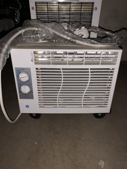 Two window ACs blows real cold