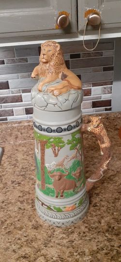 LARGE COLLECTABLE MUG 18" TALL 8" WIDE MAKE OFFER CLICK ON PICTURE YOU WILL GET FULL PICTURE SIZE 