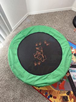 Kids hoop & trampoline