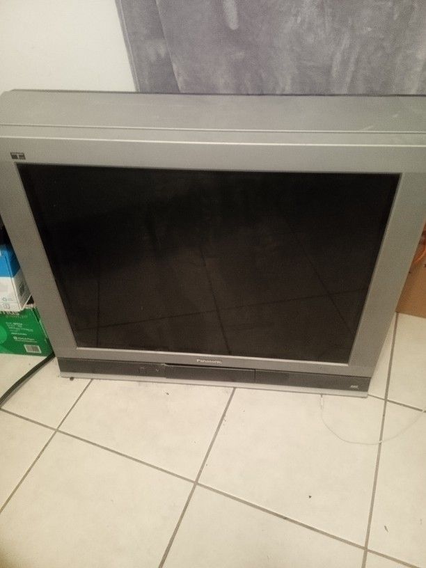 Panasonic TV 37 Inch
