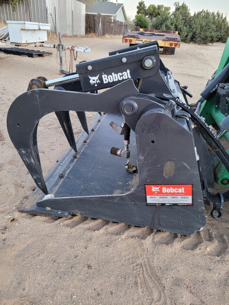 62" Grappler. (Bobcat Brand)