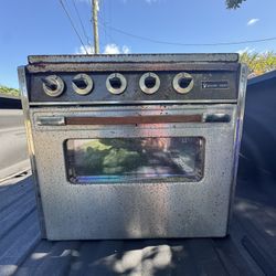 Magic Chef RV 4 Burner Stove Oven Camper Vintage 