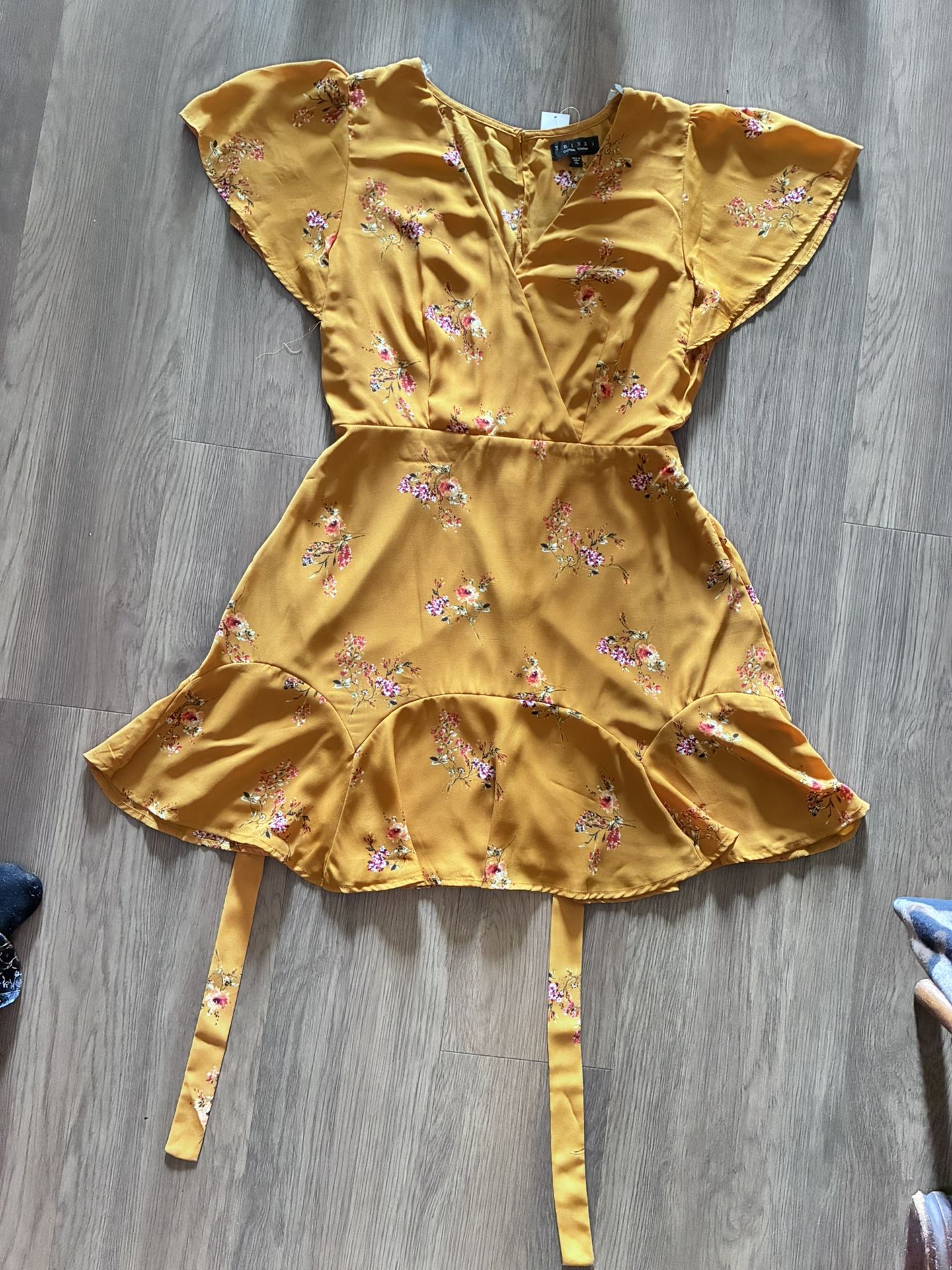 Women’s Yellow XL Francesca’s Dress