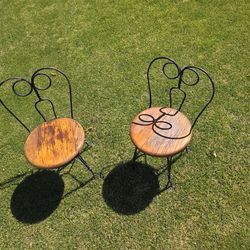 1930s Children's Wrought Iron Ice Cream Parlor Style Table & Chairs Set.