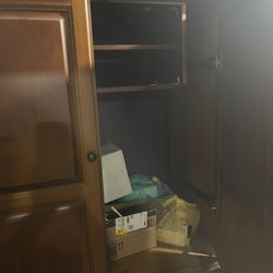 Bedroom Armoire In Good Condition 