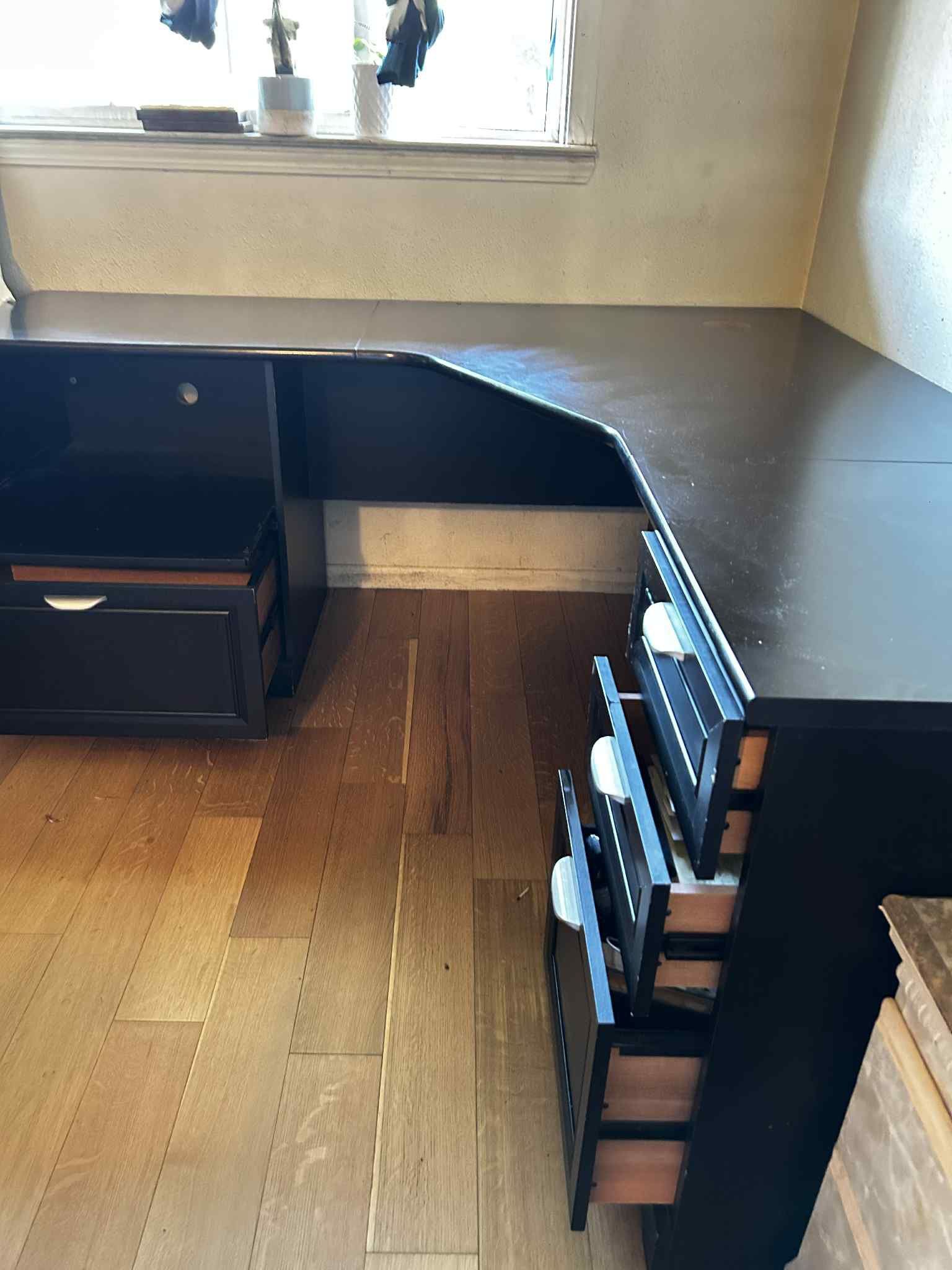 Realspace Magellan Performance L-Shaped Corner Desk