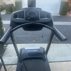 Treadmill - ProForm $150