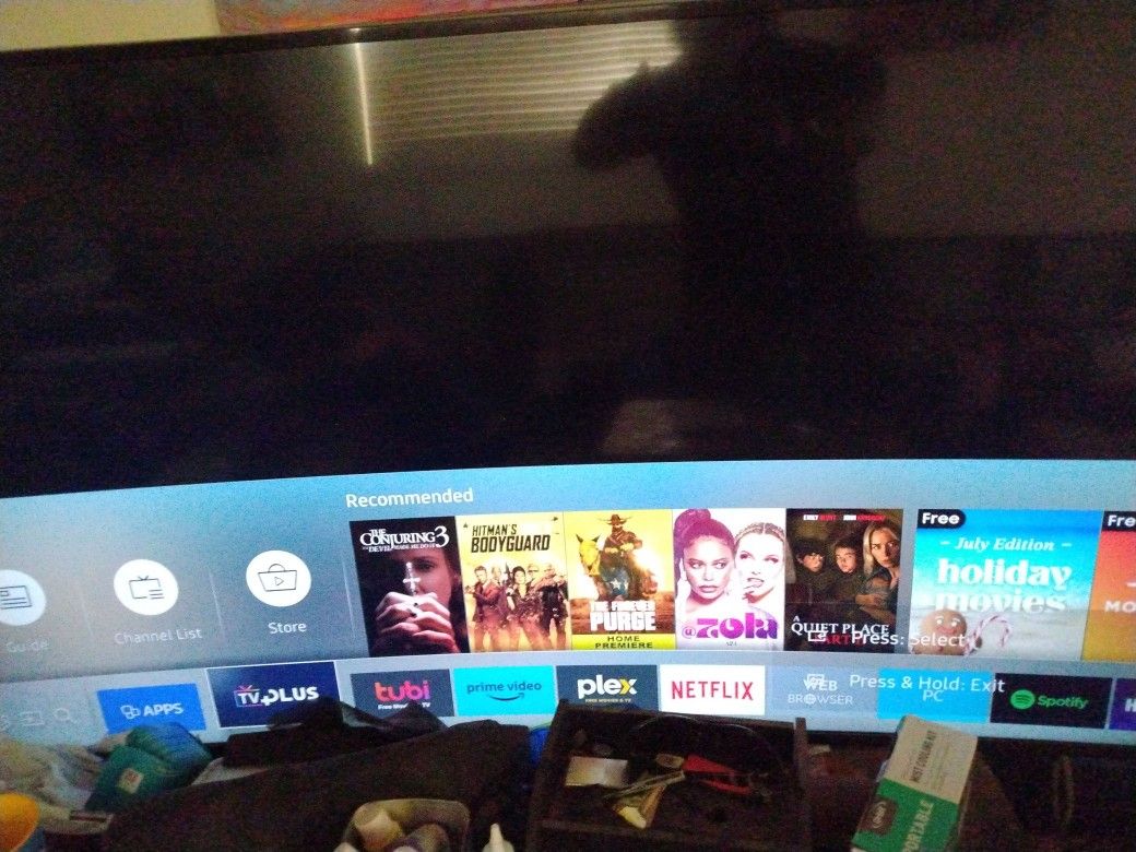 Samsung 55" Model #UN55KU6500 Curved Smart TV Like New