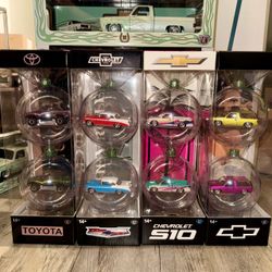 1:64 M2 MACHINES 2-PACK ORNAMENT SET 2026