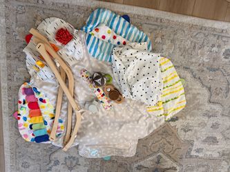Lovevery baby play mat