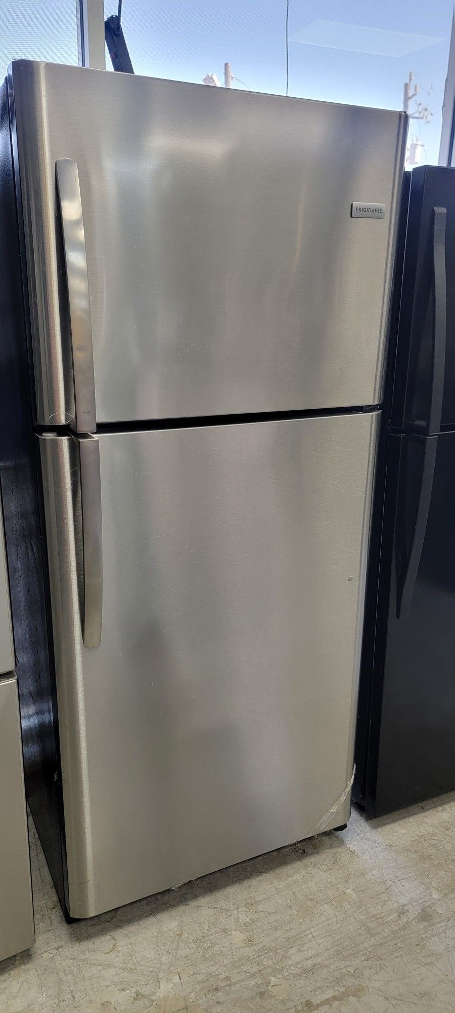 Stainless Top Freezing Bottom Cooling With Warranty 