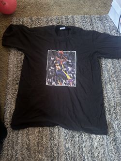 Kobe T Shirt Size Large
