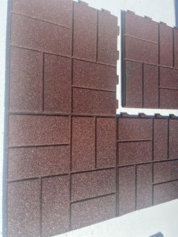16”x16” Interlocking Rubber Pavers  