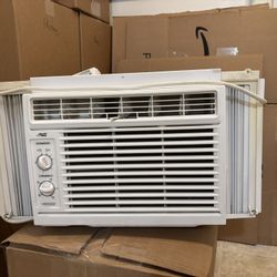 Arctic King 5000-BTU Small Window Air Conditioner 