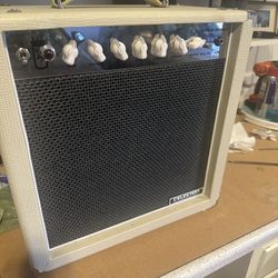 Tube Amp - Stage Right 15-Watt 1x12 Guitar Comb with Celestion Speaker and Spring Reverb