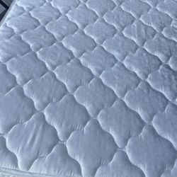 Queen Serta mattress for sale.