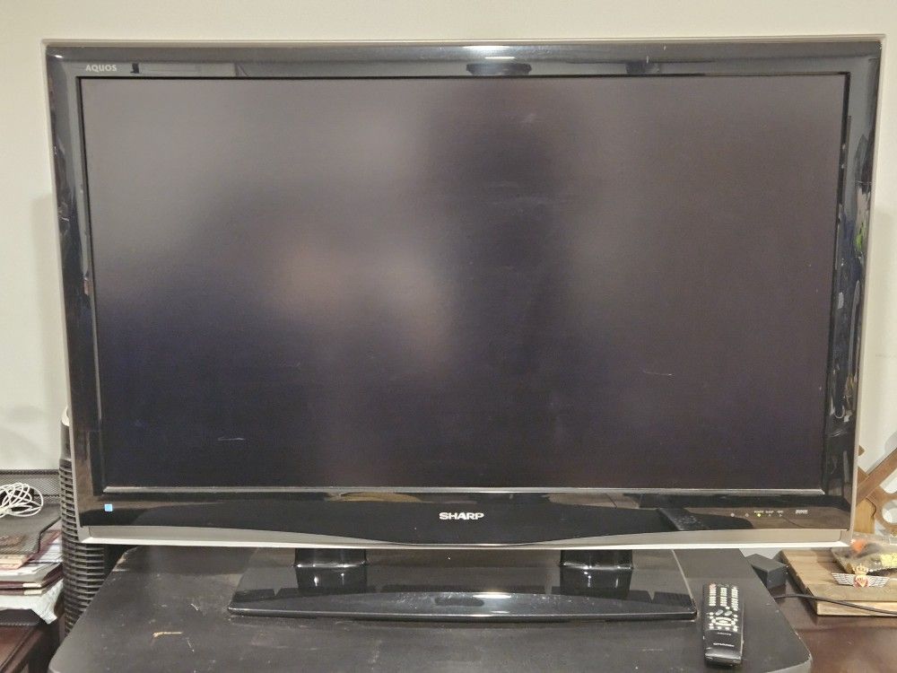 42" Aquos Sharp LCD TV
