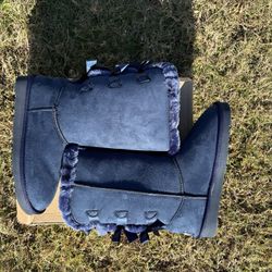 NEW - UGG Boots
