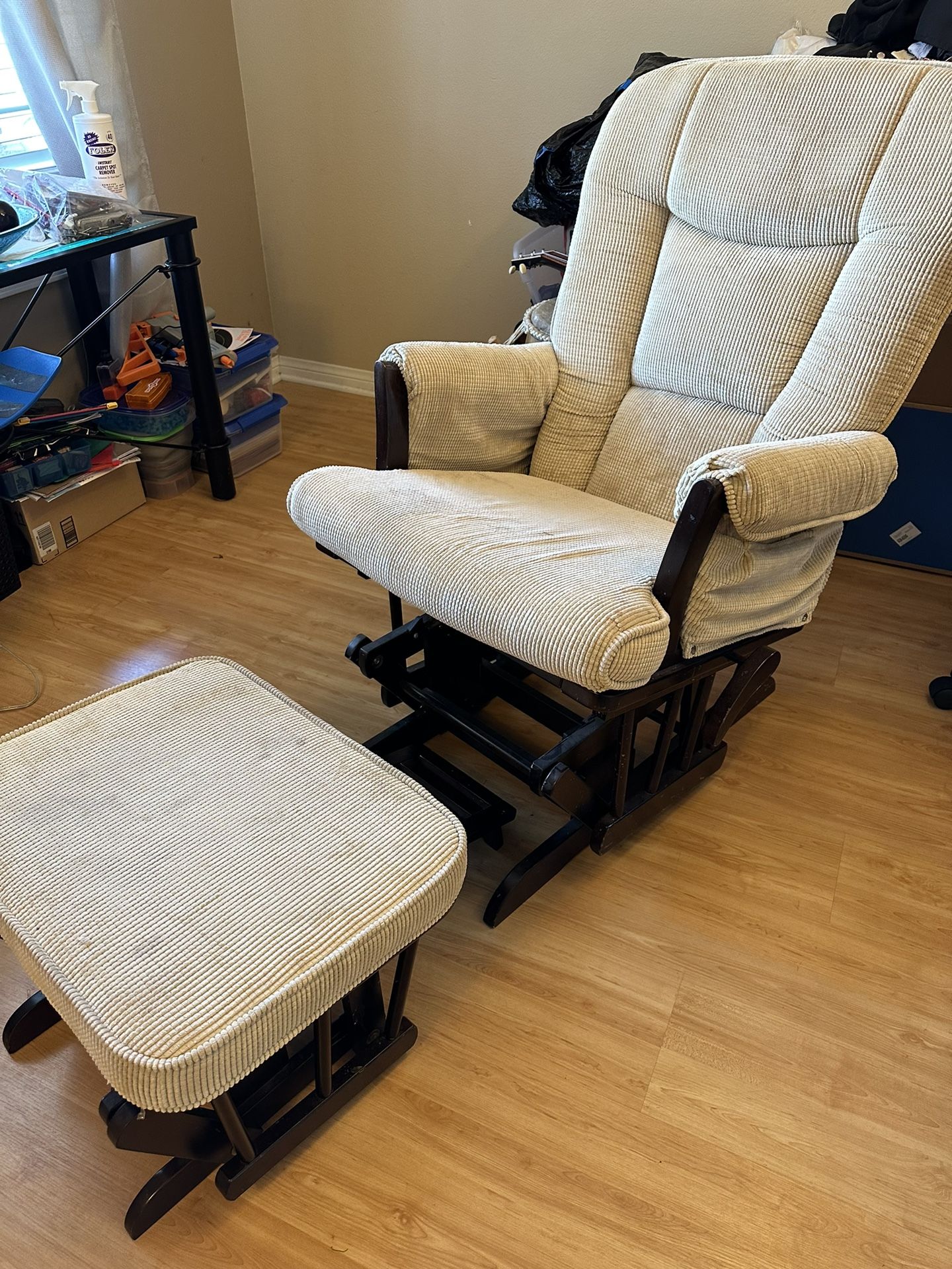 Shermag Nursery Glider With Ottoman, Was $700 Brand New, Will Sell For $150 Or Best Offer
