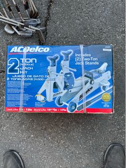 AC Delco Automotive Jack Stands Kit. NIB