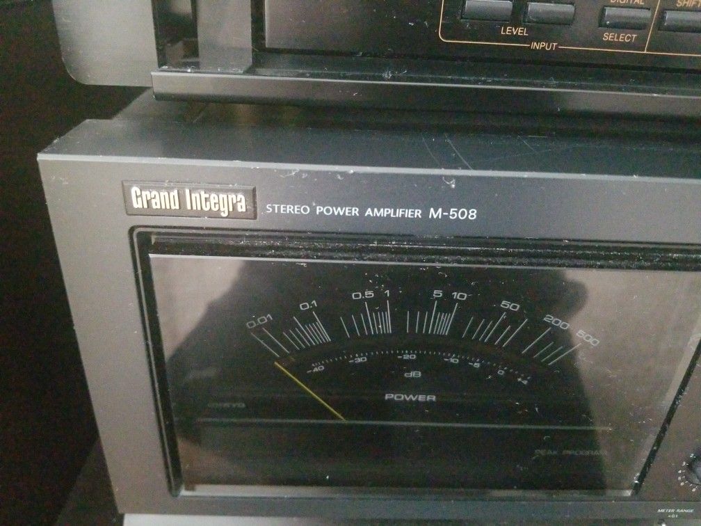 Onkyo M 508 Amplifier. Power House Amplifier