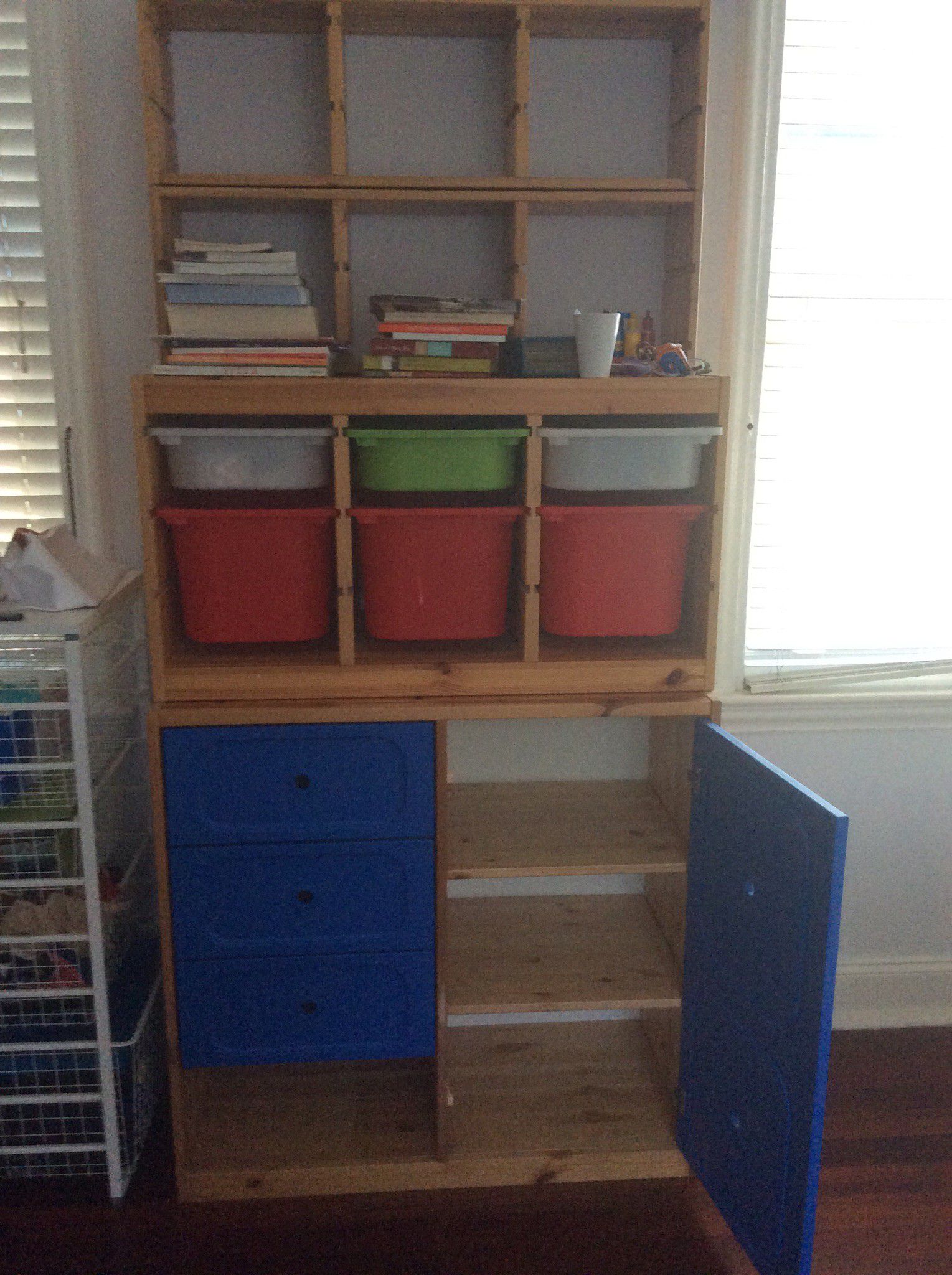 Kids bookshelf, toy storage
