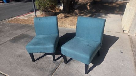 Set of 2 chairs