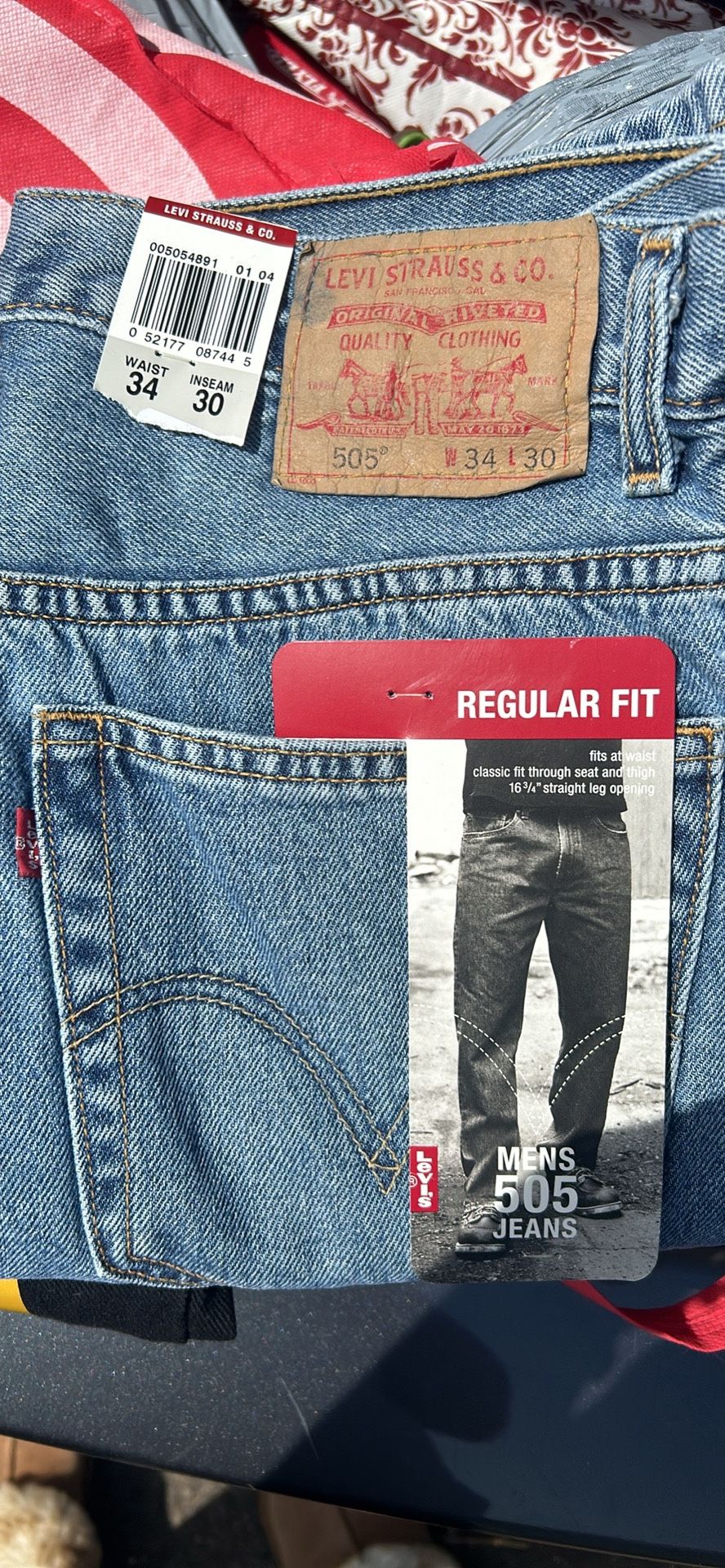 Men’s Regular Fit Levi Jeans