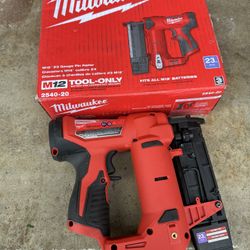 Milwaukee M12 12-Volt 23-Gauge Lithium-lon Cordless Pin Nailer (Tool-Only) Item #561a 