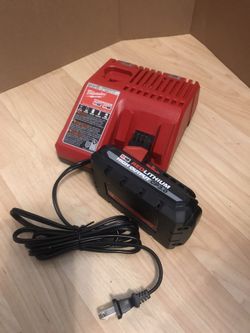 Milwaukee M18 Charger and Battery High Output Cp3.0 Brand New