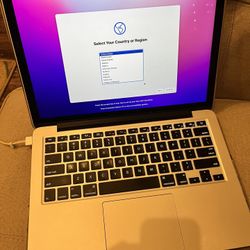 MacBook Pro Early 2015 Silver