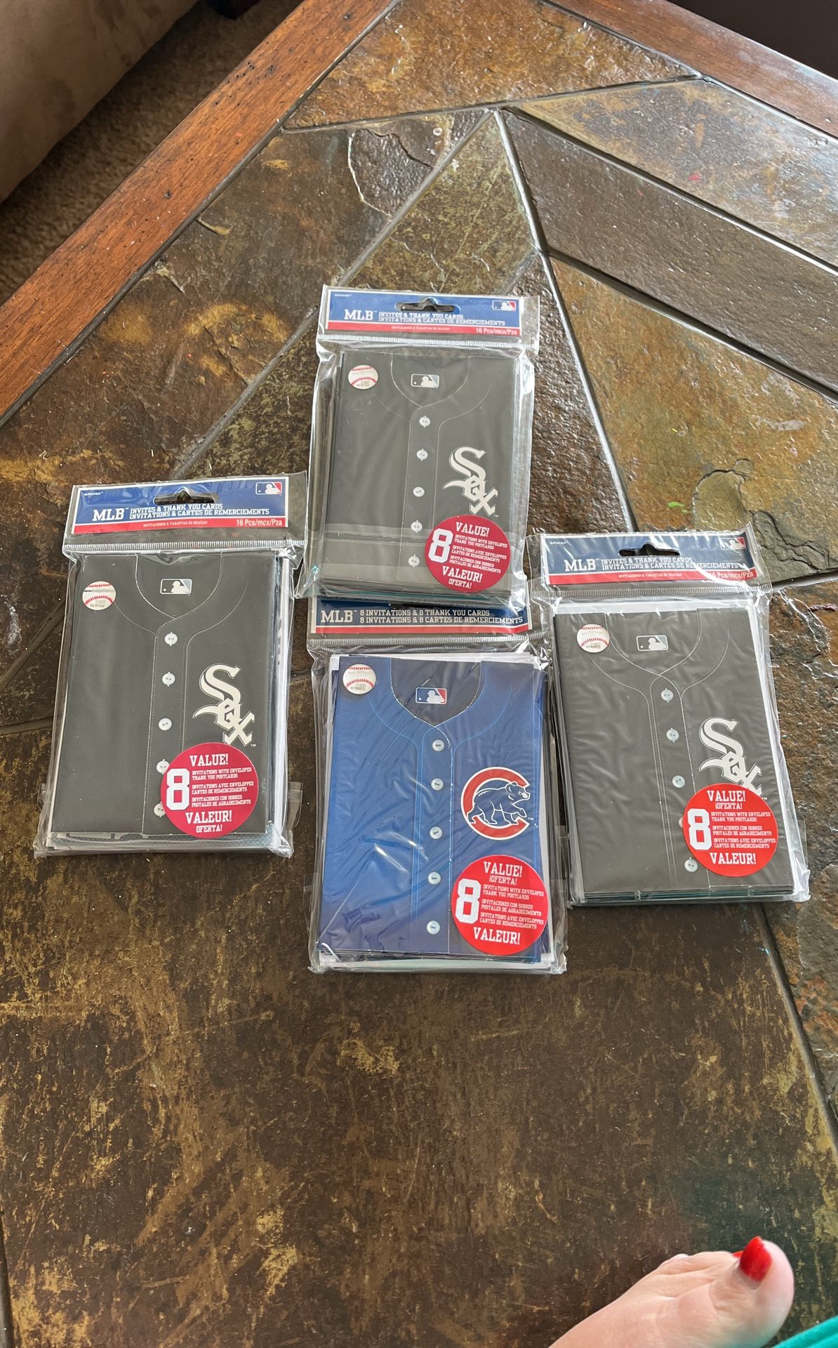 4 PACKS INVITATIONS SOX /CHICAGO CUBS Crosstown Party