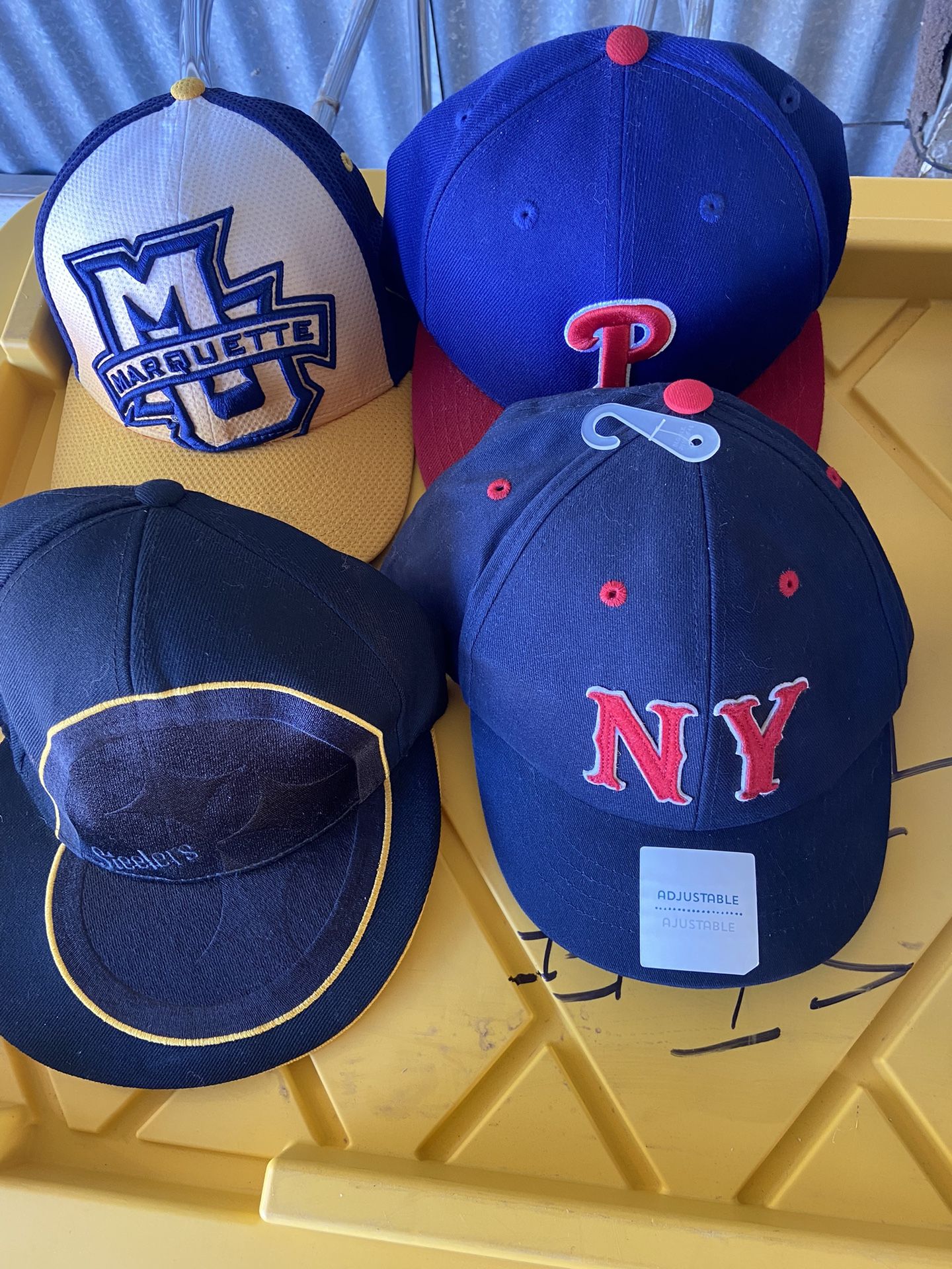Caps