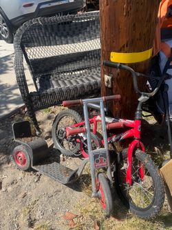 Free Curbside pick up ride on toys and stroller