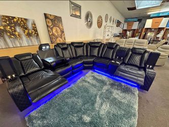 Black Leather Sofa Sectional w/ Power Recliners 