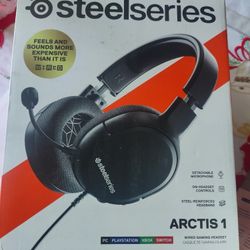 Steel Series Artic 1 Wired Headphones For Switch Xbox PC And PlayStation 