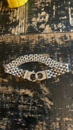 Beautiful sterling silver bracelet length 7 inches