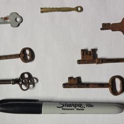 Antique and Vintage Skelton Keys and Other Keys