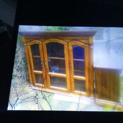 China Cabinet And Hutch