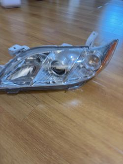 2007–2009 Toyota Camry Driver Side Headlight Assembly LH Projector Style